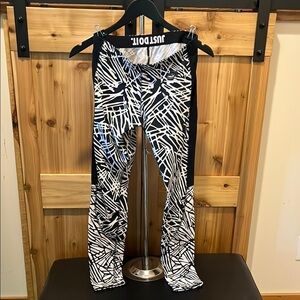 Nike Black and White Patterned Leggings